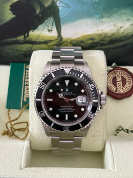 Pre-owned Rolex Submariner 16610 Engraved Rehaut 2008 Stainless Steel Automatic