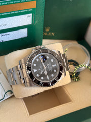 Pre-owned Rolex Submariner Date 116610LN Stainless Steel 2019 Box and Papers