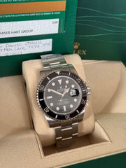 Pre-owned Rolex Submariner Date 116610LN Stainless Steel 2017 Box and Papers