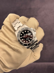 Pre-owned Rolex Submariner Date 116610LN Stainless Steel 2017 Box and Papers