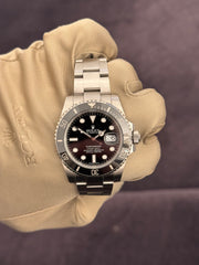 Pre-owned Rolex Submariner Date 116610LN Stainless Steel 2017 Box and Papers