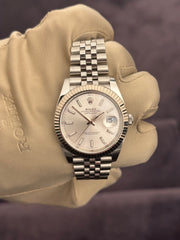 Pre-owned Rolex Datejust 41mm 126334 SIlver Dial Jubilee Strap Fluted Bezel Box and Papers