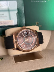 Pre-owned Rolex Skydweller Chocolate 326235 Oyster Flex Strap 18ct Rose Gold 2021