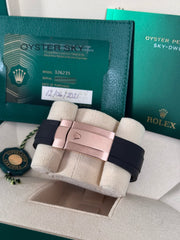 Pre-owned Rolex Skydweller Chocolate 326235 Oyster Flex Strap 18ct Rose Gold 2021