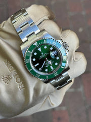 Pre-owned Rolex Submariner 40mm 116610LV Box and Papers Hulk