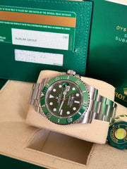 Pre-owned Rolex Submariner 40mm 116610LV Box and Papers Hulk
