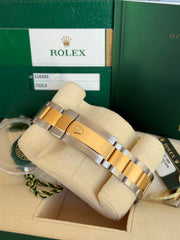Pre-owned Rolex Datejust 41mm Two Tone 116333 2016 Mint Condition Complete Set