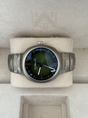Pre Owned H.Moser & Cie. Streamliner Centre Seconds 6200-1200 2020 Complete Set