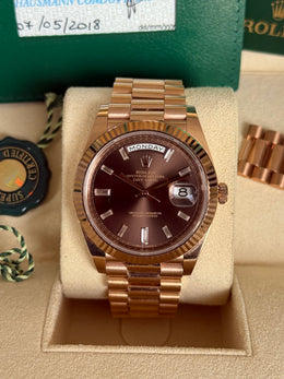 Pre-owned Rolex DayDate 40 228235 Chocolate Baguette Diamond Dial