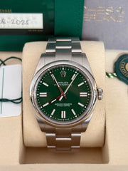 Pre-owned Rolex Oyster Perpetual 41mm Green Dial 134300 2025 Full Set Unworn