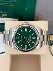 Pre-owned Rolex Oyster Perpetual 41mm Green Dial 134300 2025 Full Set Unworn