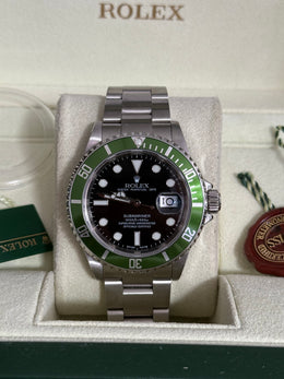 Pre-owned Rolex Submariner 16610LV Kermit Stainless Steel 2005 Box and Papers Mint Condition
