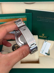Pre-owned Rolex Submariner Hulk 40mm 116610LV 2018 Mint Condition Complete Set
