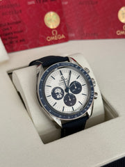 Pre-owned Omega Speedmaster Snoopy 310.32.42.50.02.001 Unworn 2026 Full Set