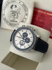 Pre-owned Omega Speedmaster Snoopy 310.32.42.50.02.001 Unworn 2026 Full Set