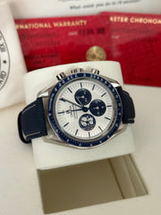 Pre-owned Omega Speedmaster Snoopy 310.32.42.50.02.001 Unworn 2026 Full Set