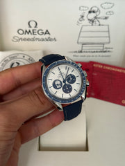 Pre-owned Omega Speedmaster Snoopy 310.32.42.50.02.001 Unworn 2026 Full Set