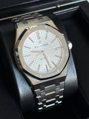 Pre-owned Audemars Piguet Royal Oak 15400ST 41MM White Dial Complete Set