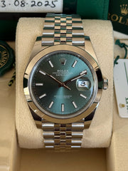 Pre-owned Rolex Datejust Mint Green Smooth Jubilee 126300 2025 Full Set