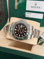 Pre-owned Rolex Submariner Hulk 40mm 116610LV 2015 Mint Condition Unpolished Complete Set UK Watch