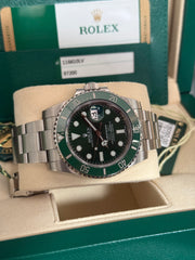Pre-owned Rolex Submariner Hulk 40mm 116610LV 2015 Mint Condition Unpolished Complete Set UK Watch
