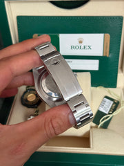 Pre-owned Rolex Submariner Hulk 40mm 116610LV 2015 Mint Condition Unpolished Complete Set UK Watch