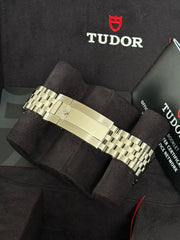Pre-owned Tudor Black Bay 79360N Pink Dial Chrono 2025 Unworn