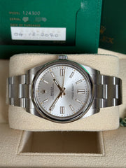Pre-owned Rolex Oyster Perpetual 41mm Silver Dial 124300 2020 Full Set