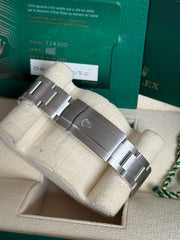 Pre-owned Rolex Oyster Perpetual 41mm Silver Dial 124300 2020 Full Set