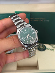 Pre-owned Rolex Oyster Perpetual Green 126000 2025 New Condition Complete Set UK Watch