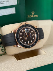 Pre-owned Rolex GMT Master ii Two Tone 126713GRNR Zombie Full Set
