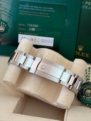 Pre-owned Rolex Datejust 126300 Azurro Dial Smooth Bezel Oyster Strap 2022 Full Set